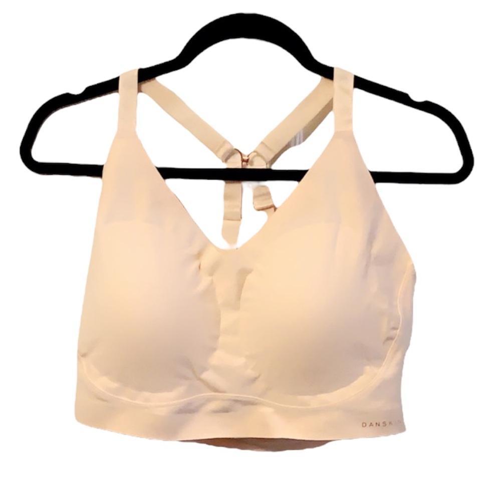 2 Danskin Seamless, Wire Free Everyday Bras